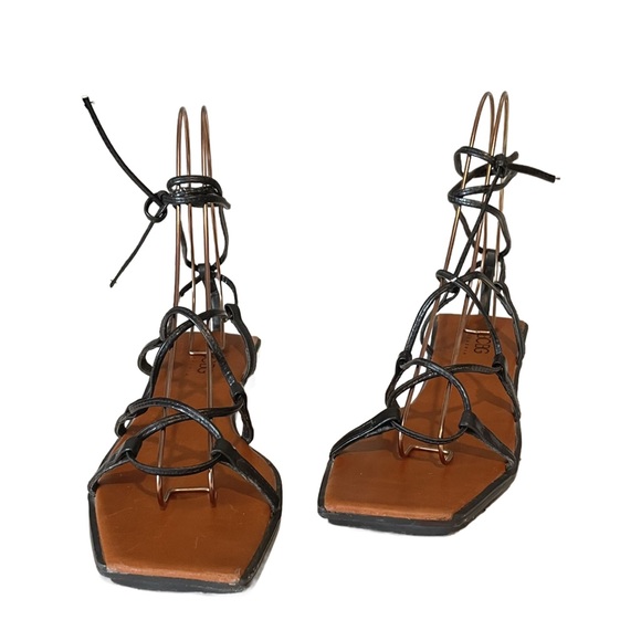 Vintage 90s BCBG Maxazria Wrap Around Black Sandals Sz 9 - Picture 2 of 10